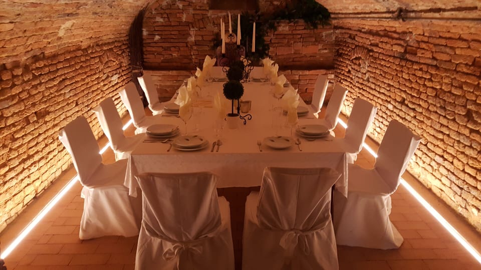 Banquet hall