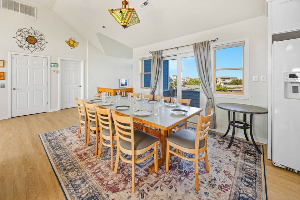 Surf or Sound Realty - 323 - A Beach Dream - Dining Area -3