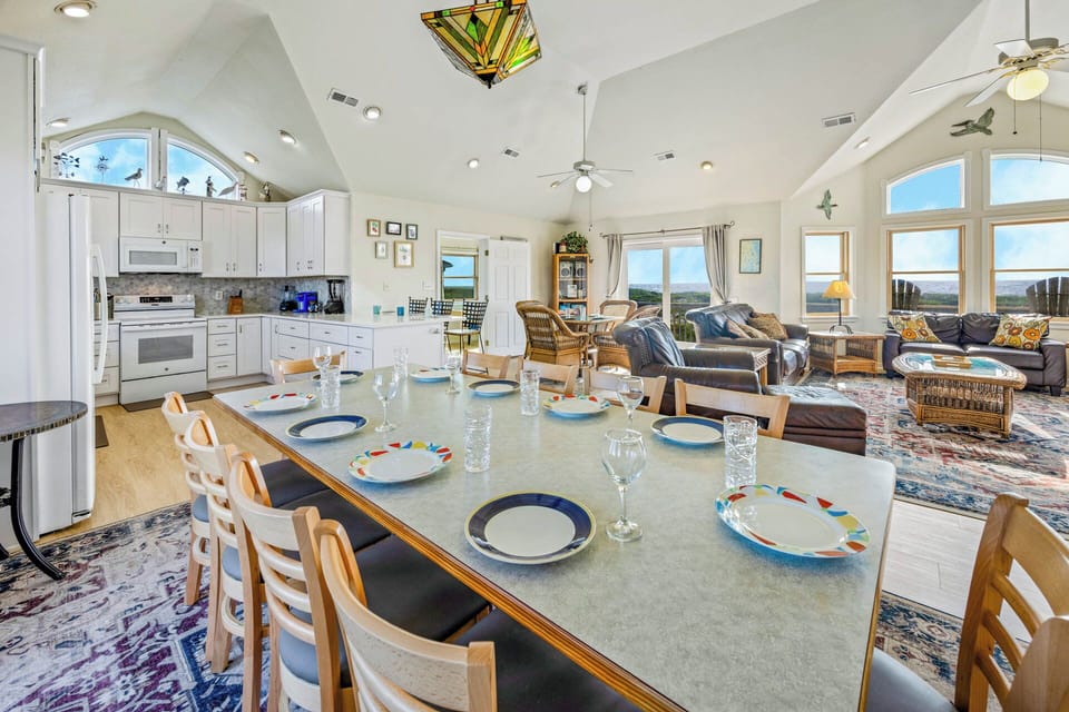Surf or Sound Realty - 323 - A Beach Dream - Dining Area -2