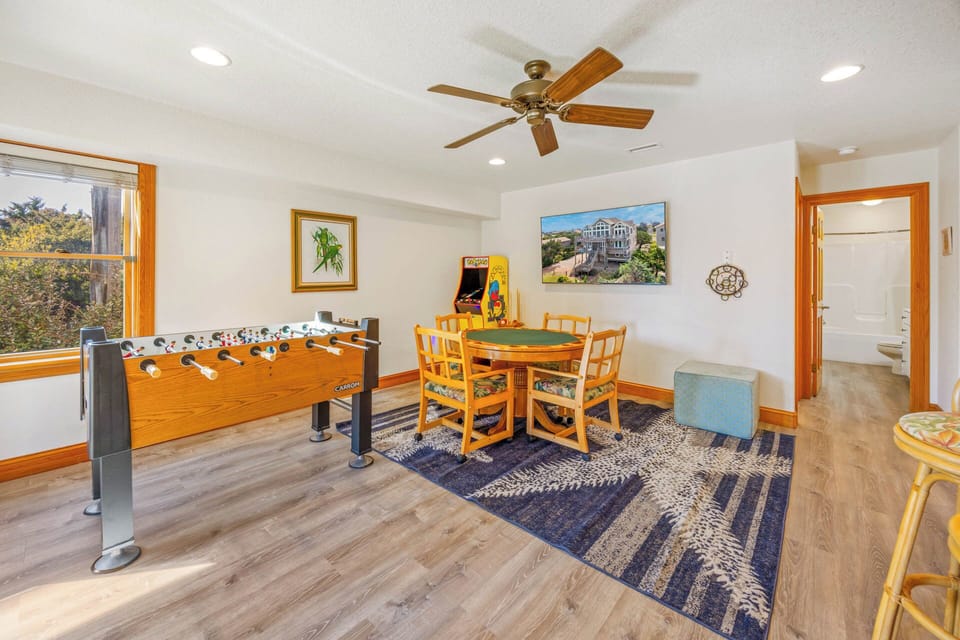 Surf or Sound Realty - 700 - Sand Dollars - Game Room -2