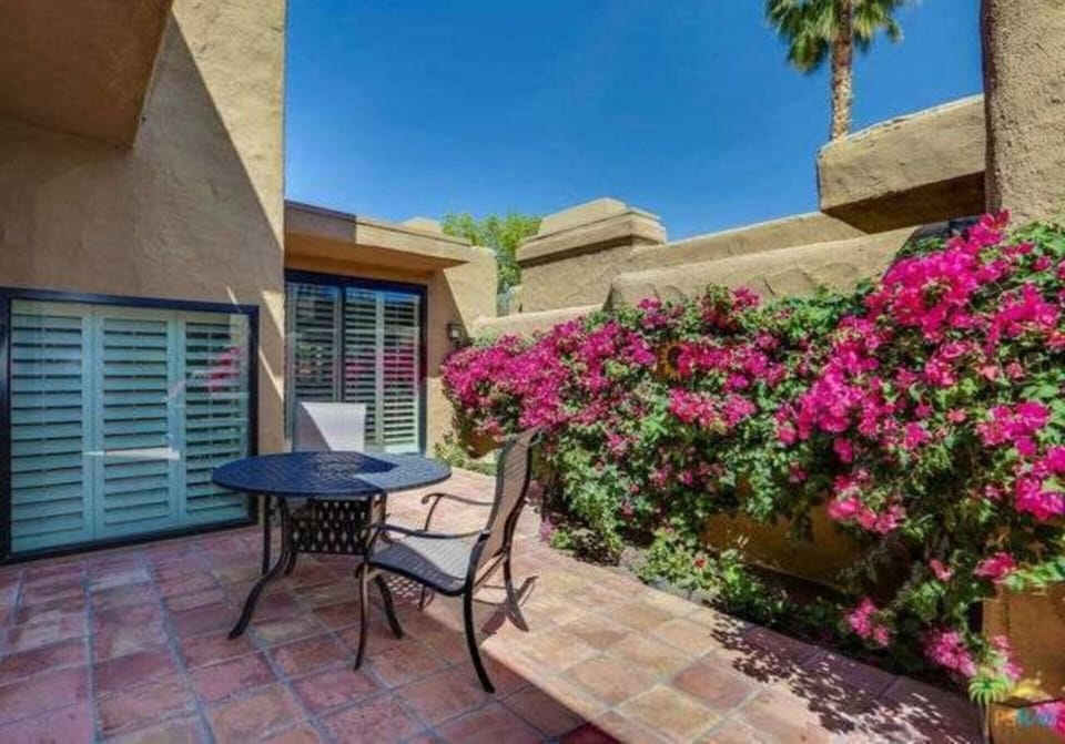  Great private outdoor area on the first level. Morning coffee anyone?