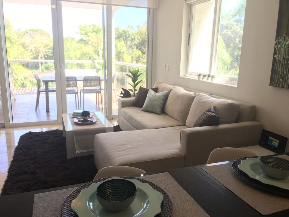 Open concept kithcen & living room continues through to the terrace.
