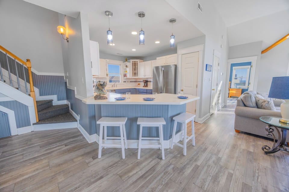 Surf or Sound Realty - 788 - Salvoasis by the Sea - Kitchen -1