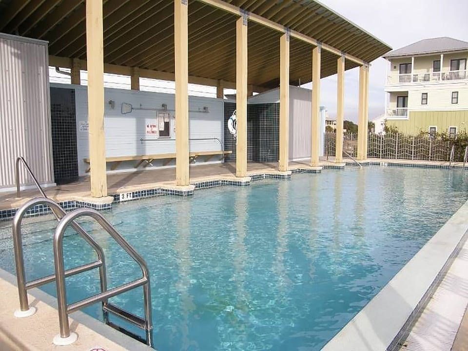 Private Pool for guests of Summers Edge