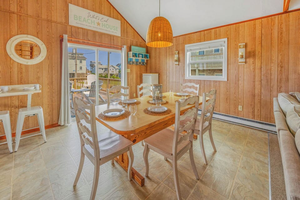 Surf or Sound Realty - 565 - Whit's End - Dining Area -3