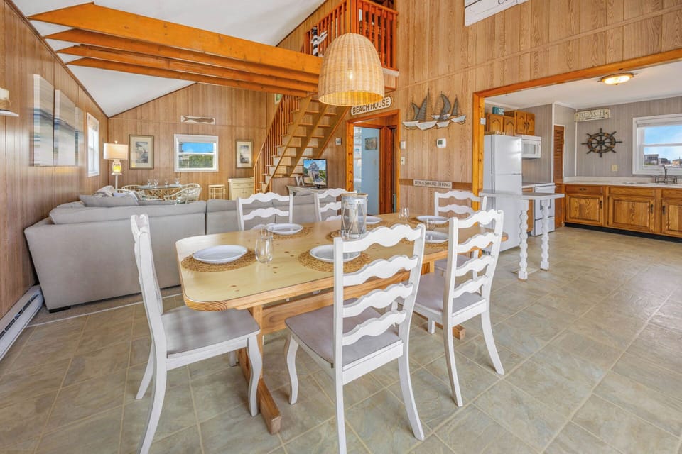 Surf or Sound Realty - 565 - Whit's End - Dining Area -1