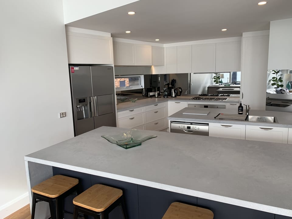 New kitchen with entertaining bench.
