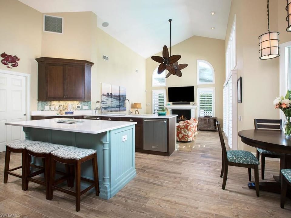 Kitchen view #1 from foyer