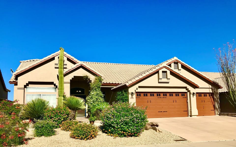 Distinctive Tuscan Hacienda in Spectacular TROON North.