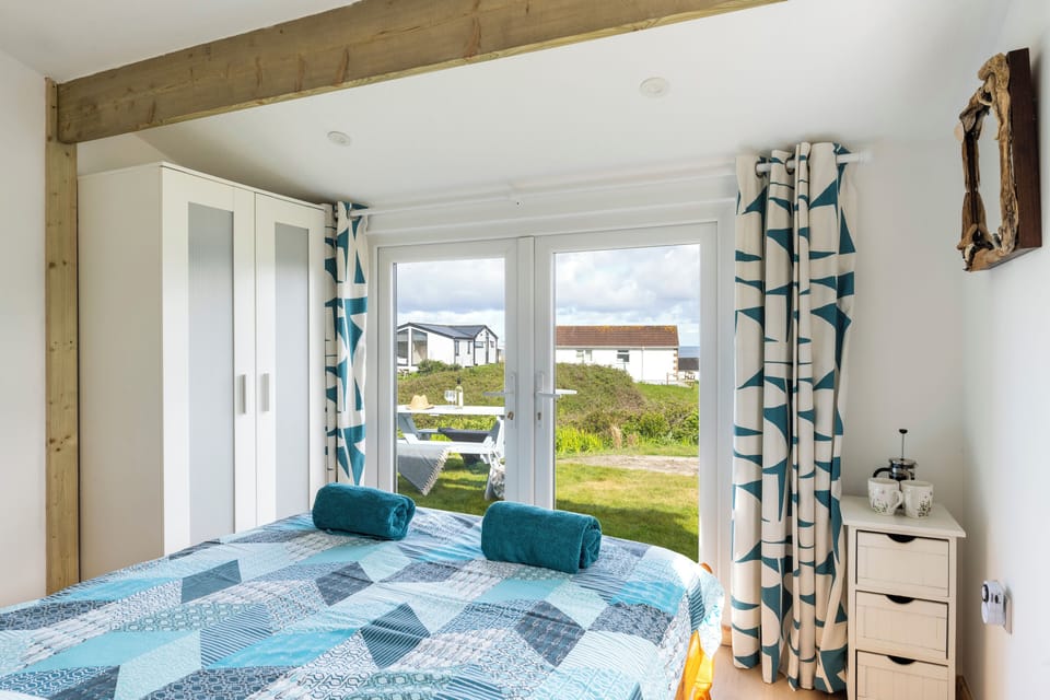 Double bedroom 1