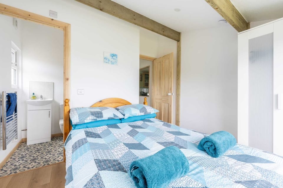 Double bedroom 1