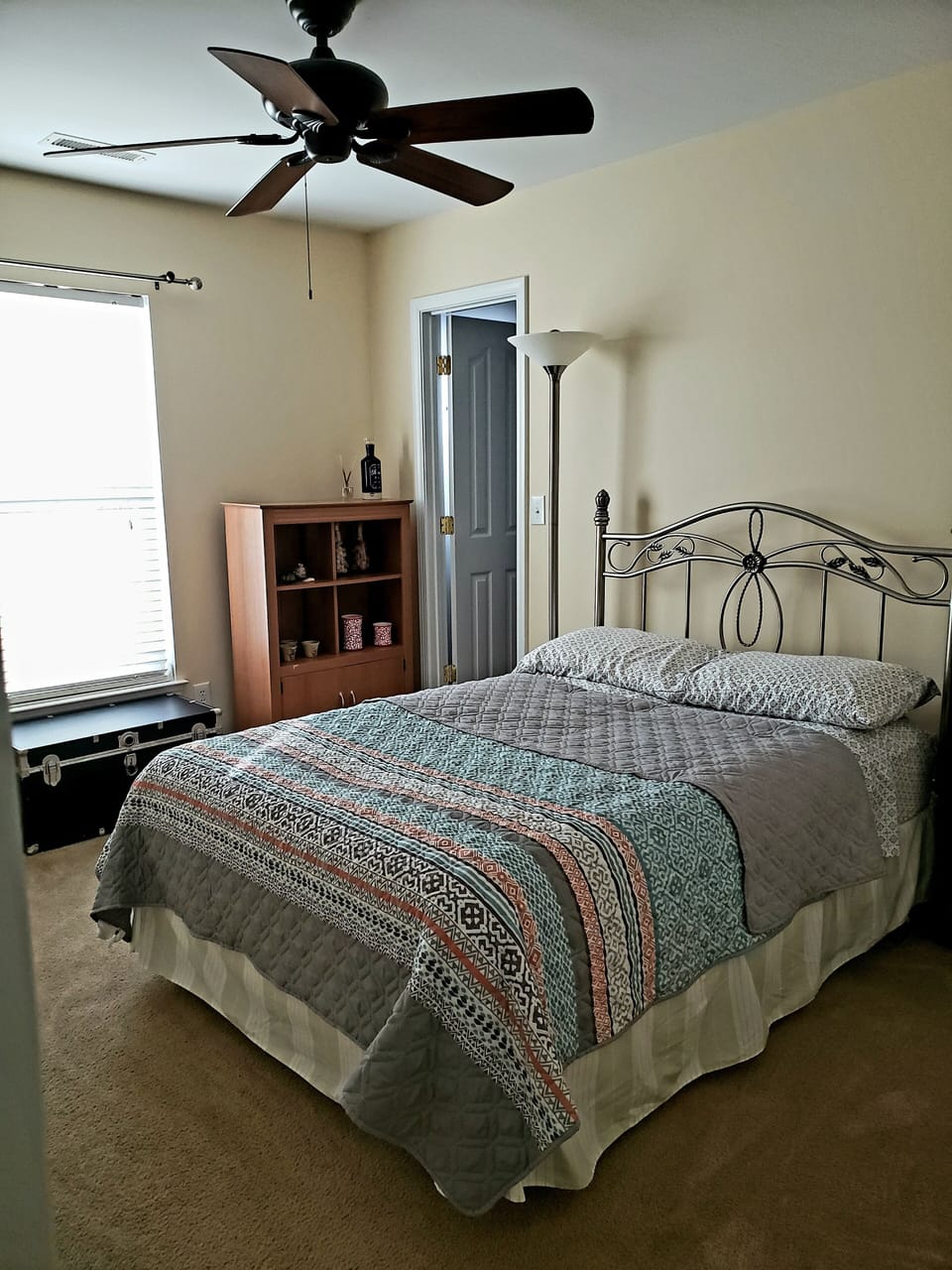 Bedroom 3- Full size, ceiling fan, 