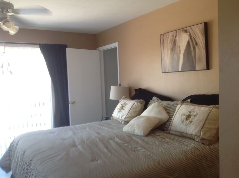 Master bedroom with in suite bath and walk in closet