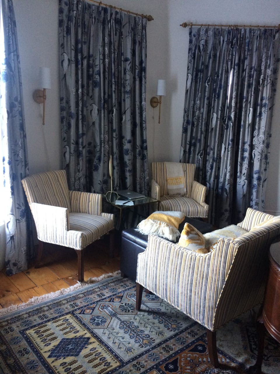 Upstairs Master sitting area
