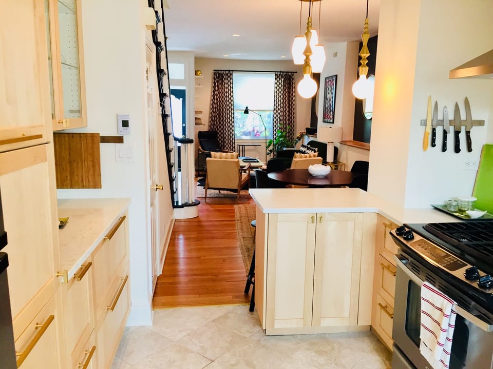  Bar area for two while working in the kitchen 