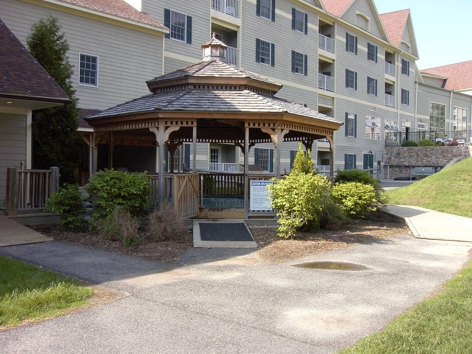 Hot tub gazebo