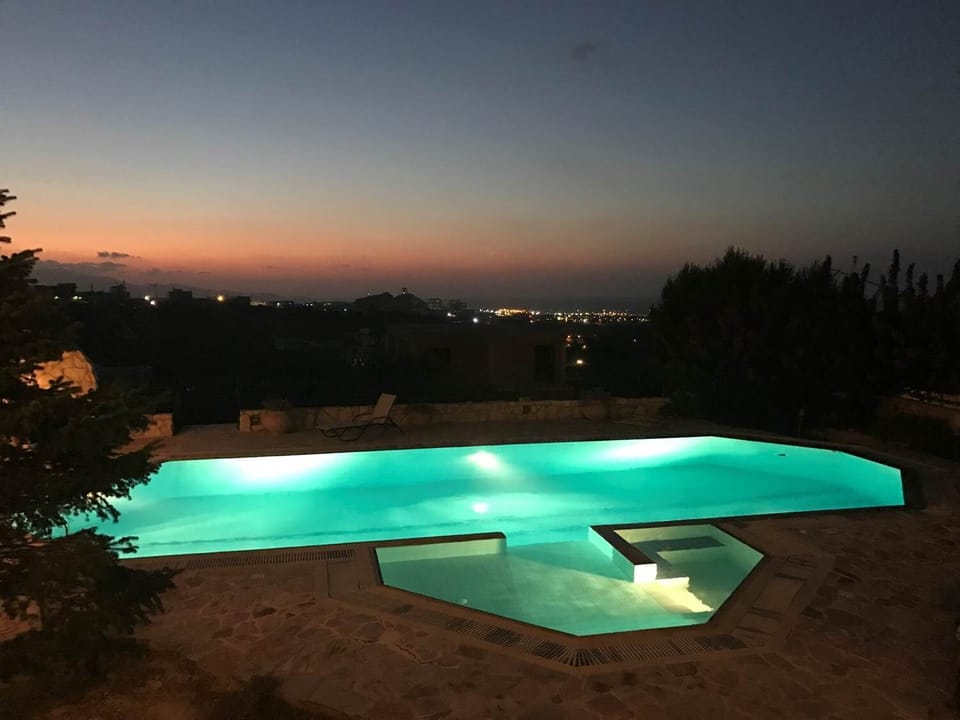 120m2 swimming pool