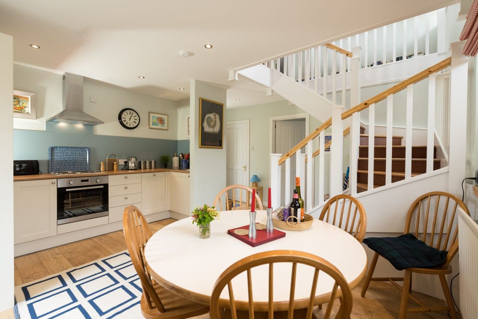 Kitchen/dining room. Vorlich Cottage