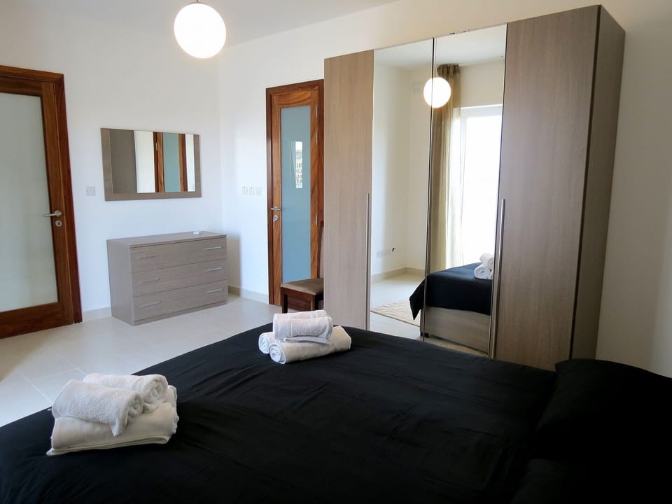 Main bedroom with ensuite