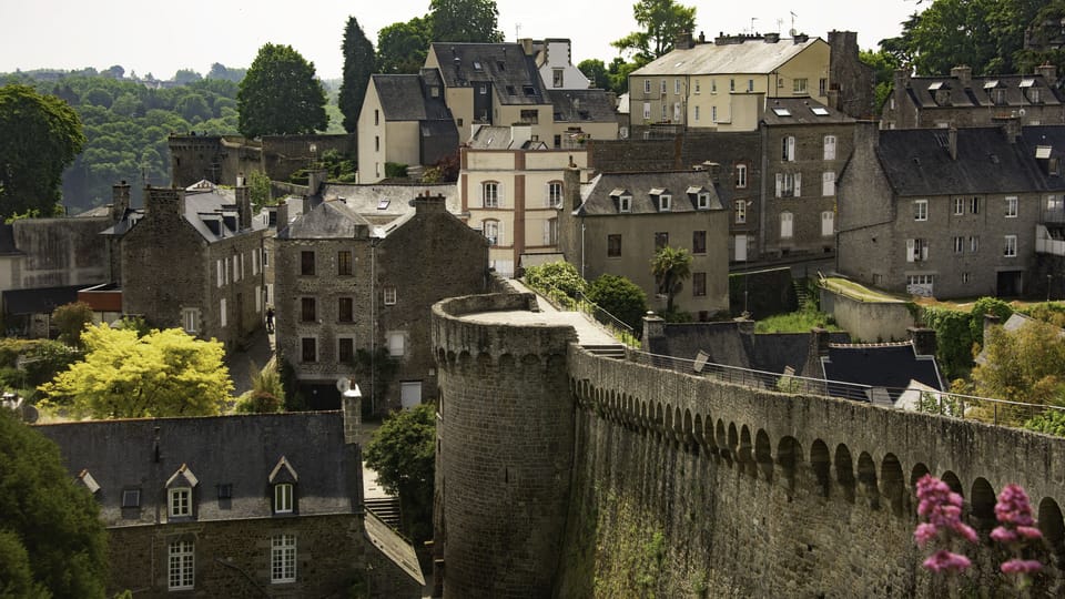 Dinan