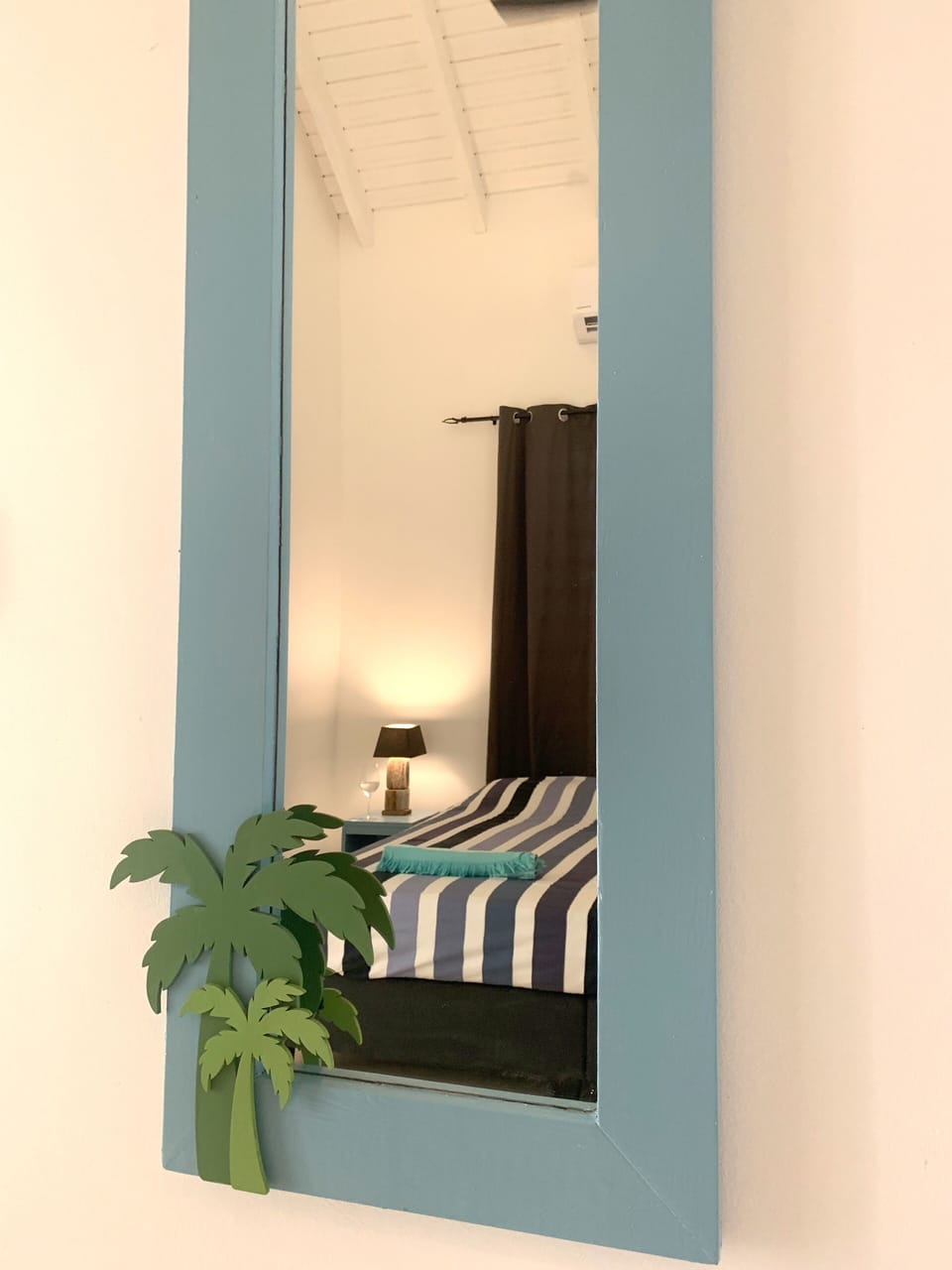 mirror bedroom