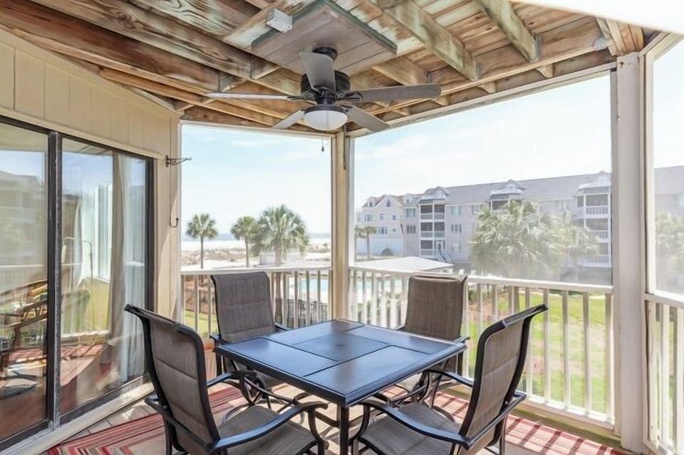 Screened in Porch