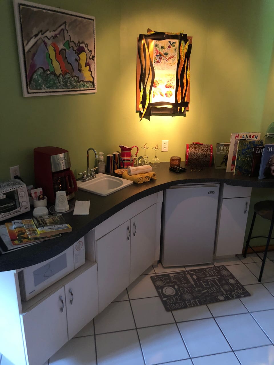 Wet Bar.