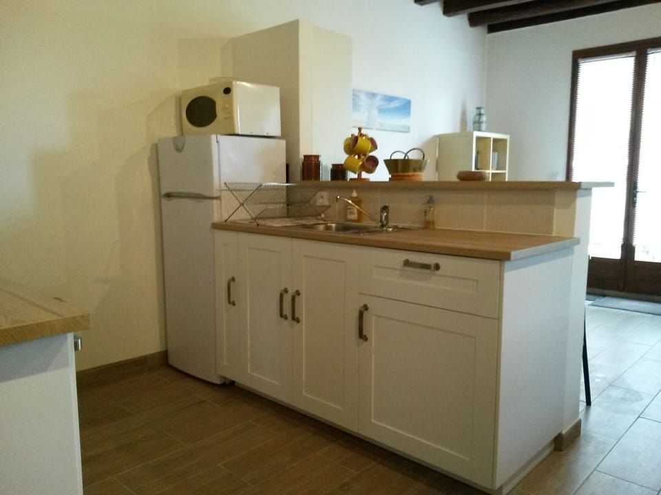 Le Tournesol - Kitchen area