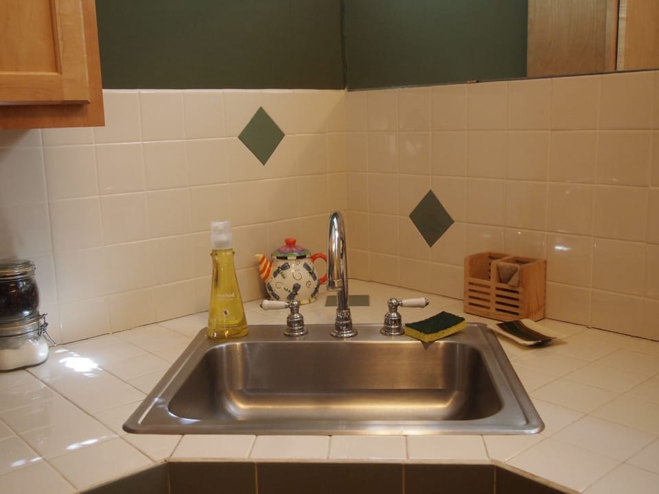 Plenty of prep space for cooking