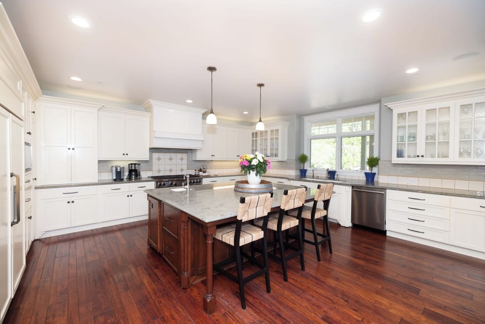 Large Chef's Kitchen with Thermador 6-burner stove. 