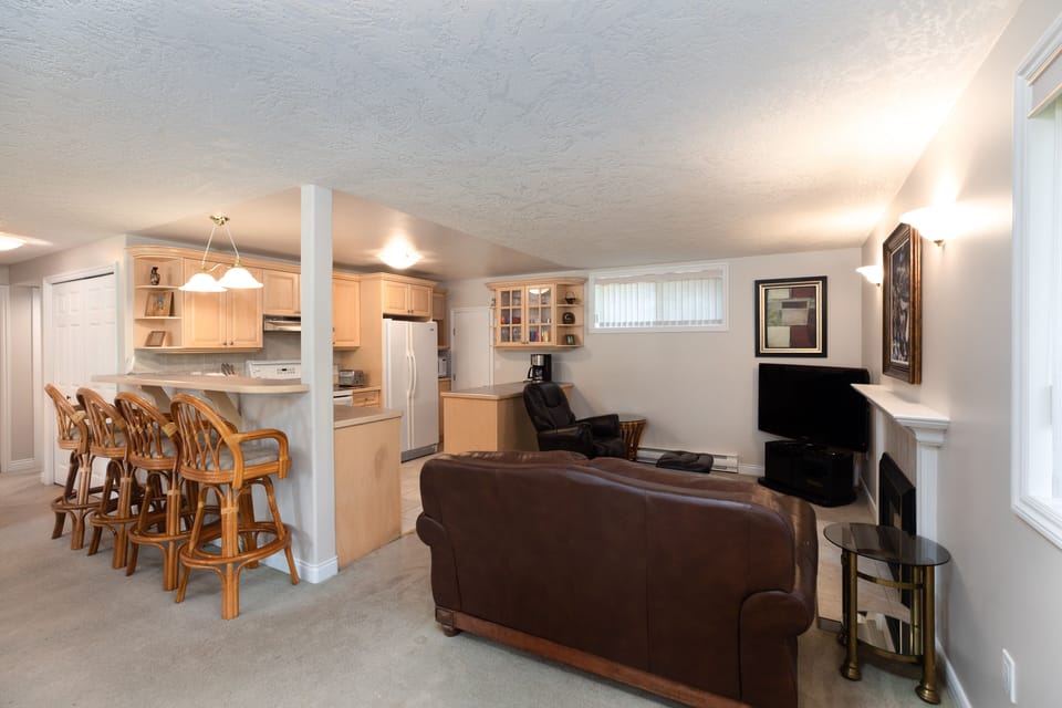 Den/TV room with gas fireplace