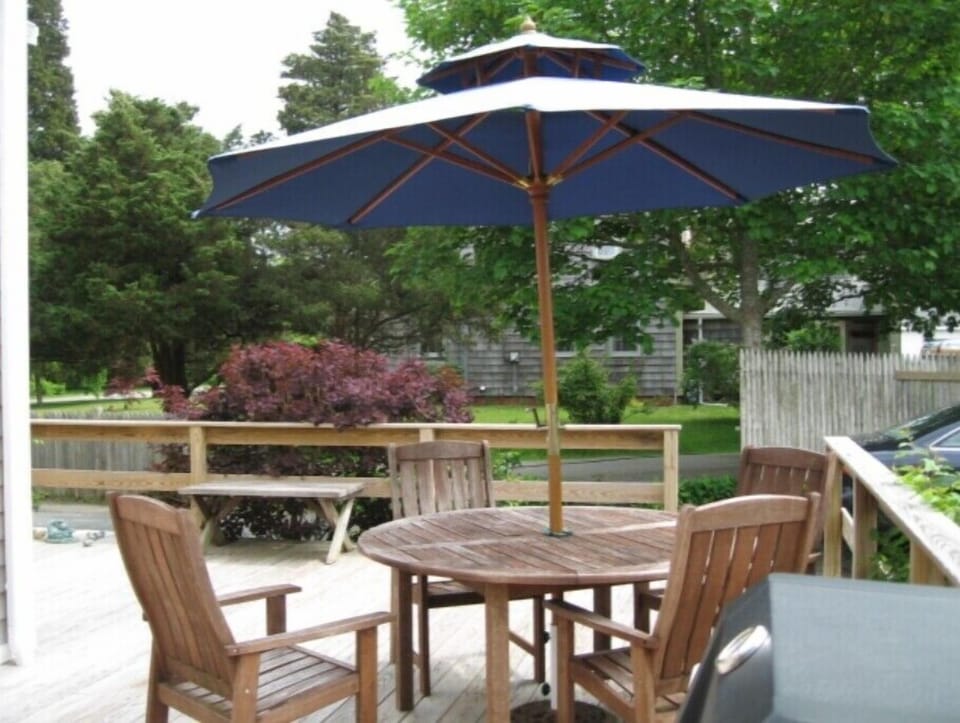 750 square foot wrap-around Deck