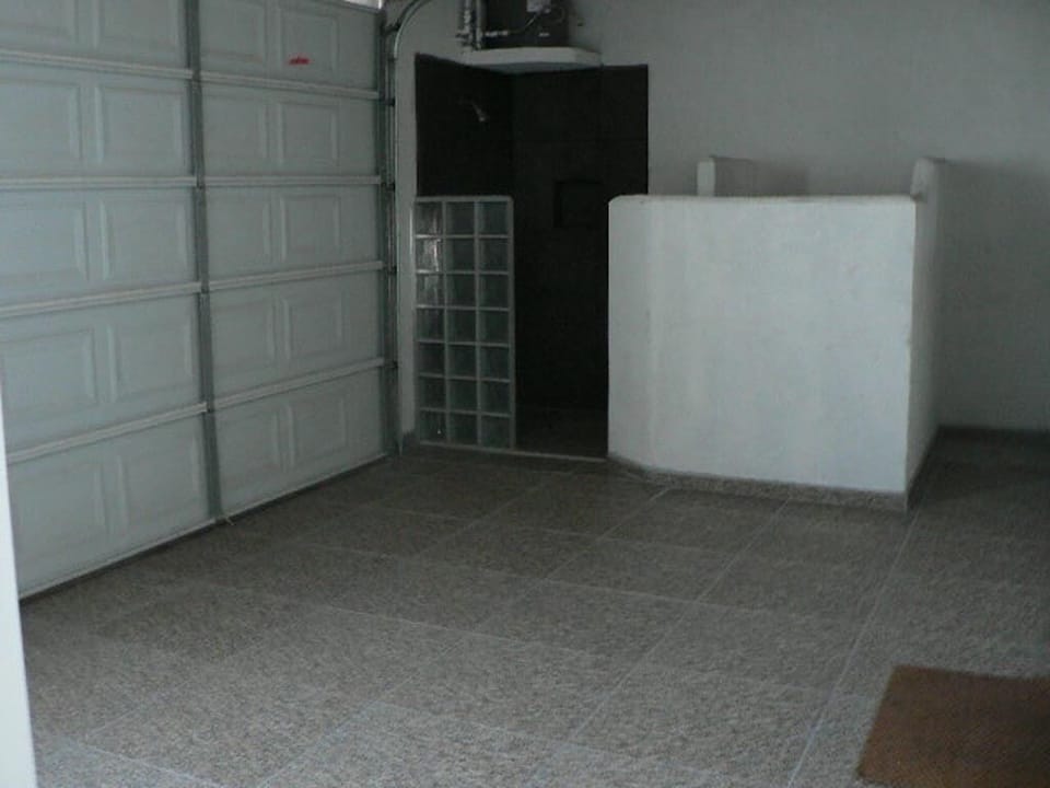 garage on beach with shower &  bathroom 