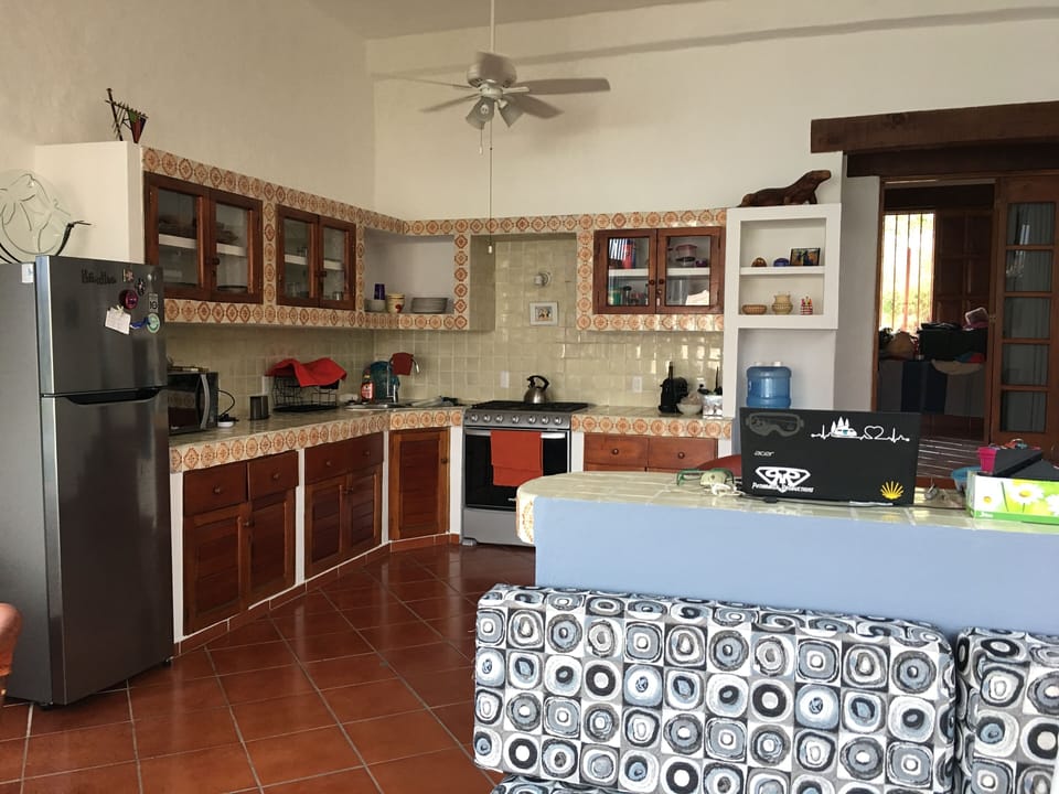 Full kitchen
