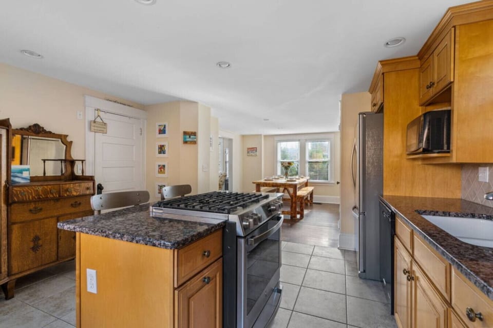 Kitchen - 1st Floor - Propane range, Eat in Bar, Stocked Kitchen
