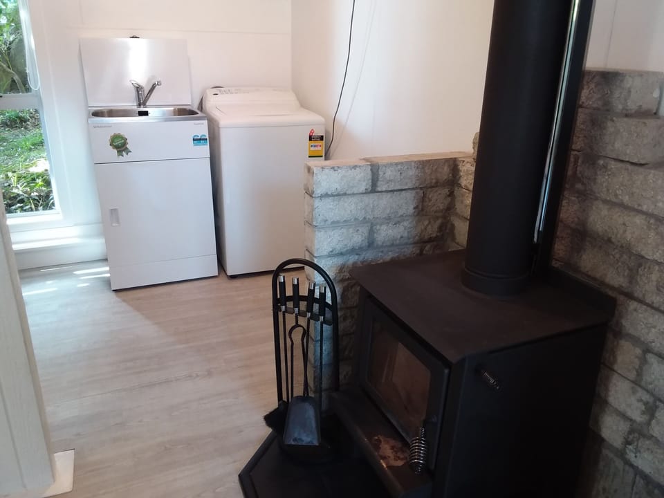 Laundry/Fireplace