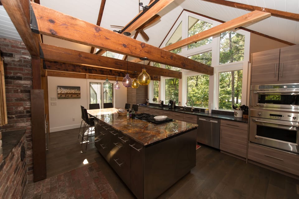 Gourmet kitchen

