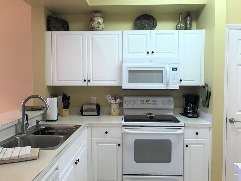 Large full size kitchen with Pantry
New Stainless steel sink 
