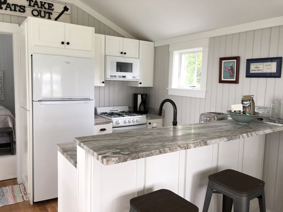 Kitchen (fully equipped)