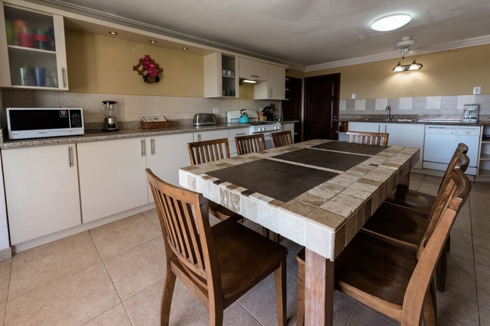 kitchen villa