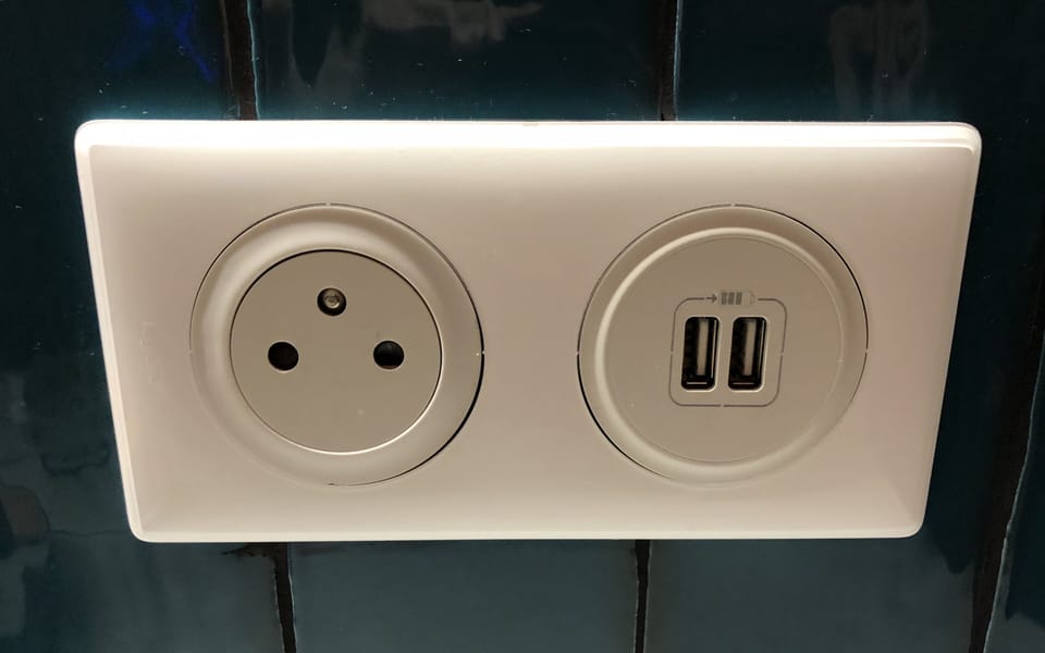 Power & USB sockets within the apartment 