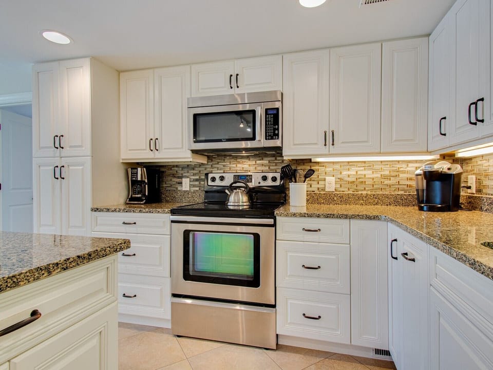 Kitchen at 1105 Villamare