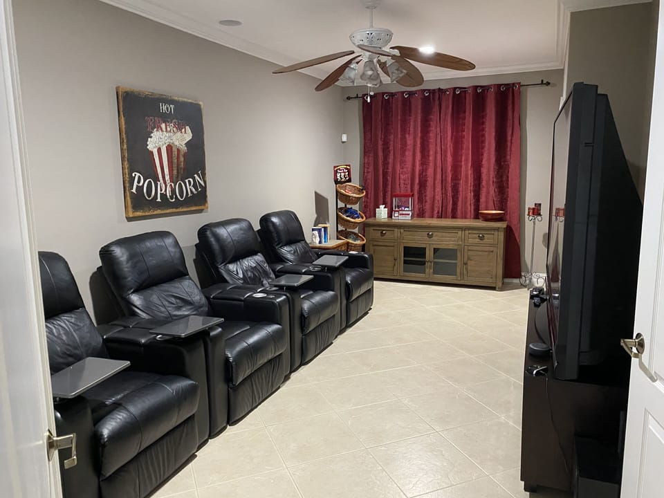 Theatre room seating for 4