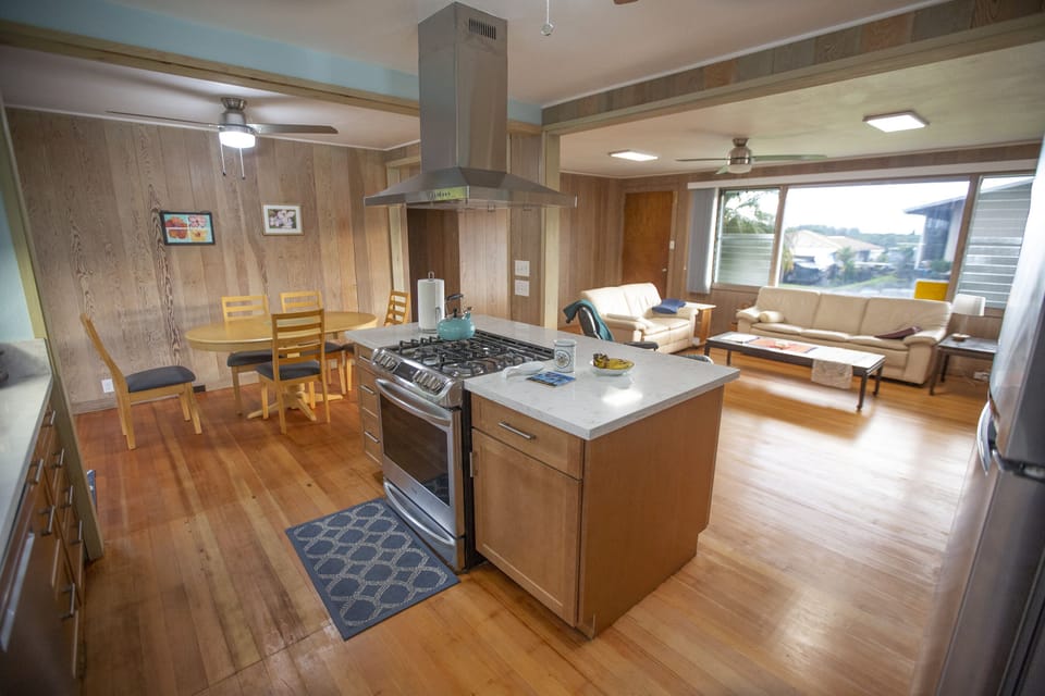 Kitchen, Dining & Living Rooms