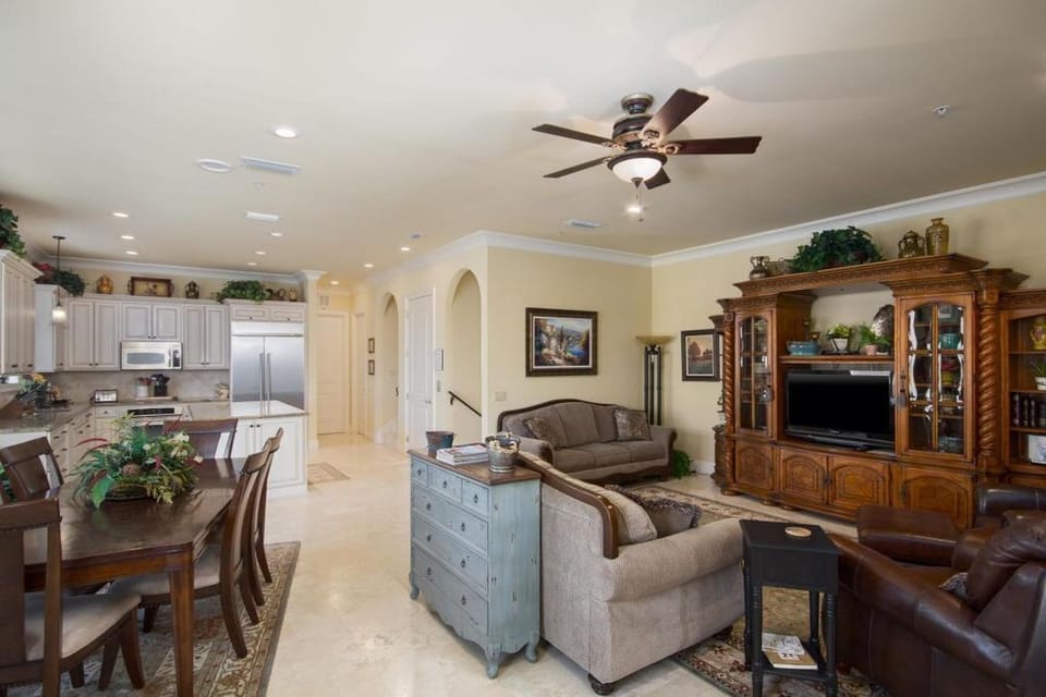 Family room, dining room, kitchen
