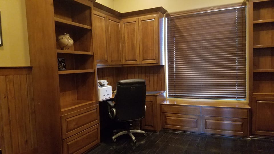 Office with pull out bed