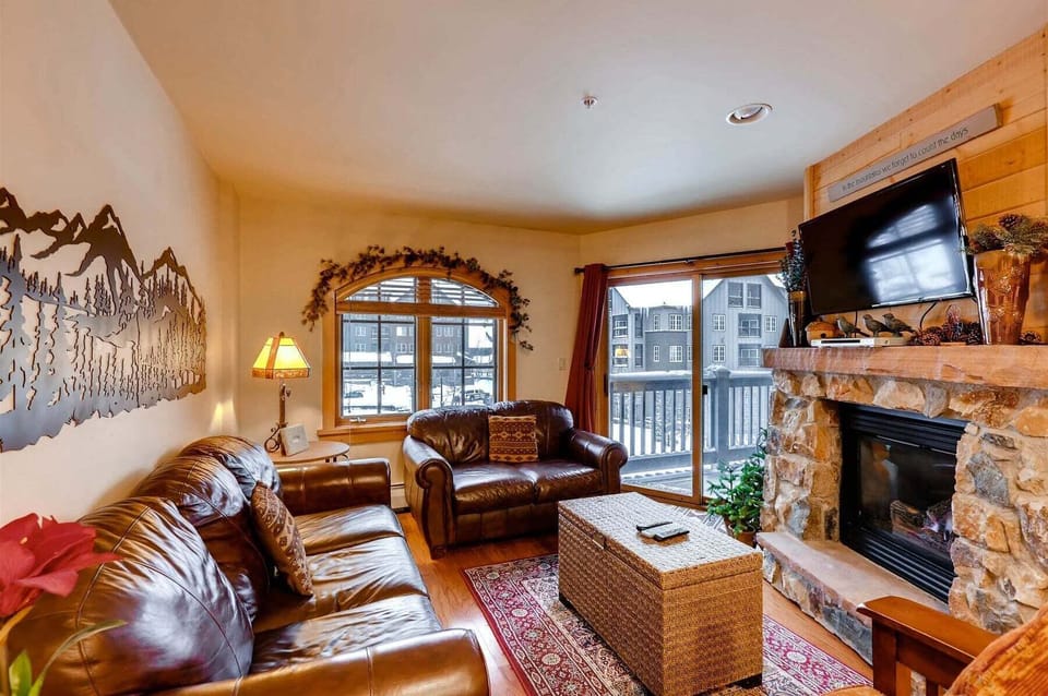 Living room with plenty of seating for larger families