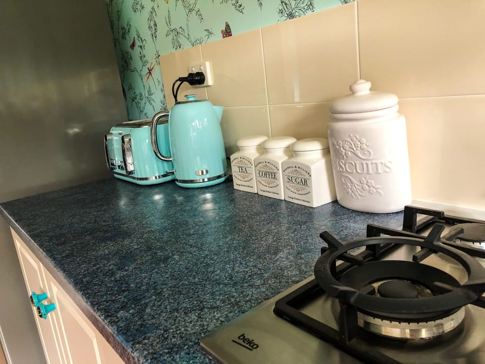Gas stove top, plus everything else you need for your stay in Moonta