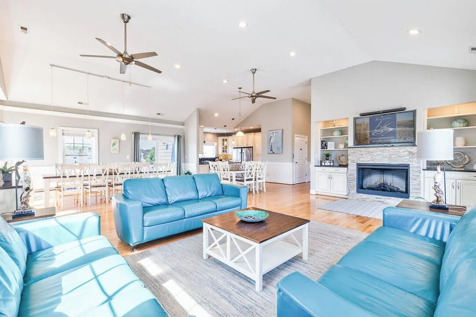 Top-Level Living Room with Deck Access