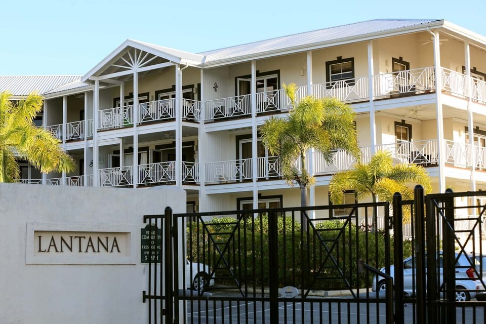 Lantana is a gated community with security guard from 6pm-6am. Free parking.